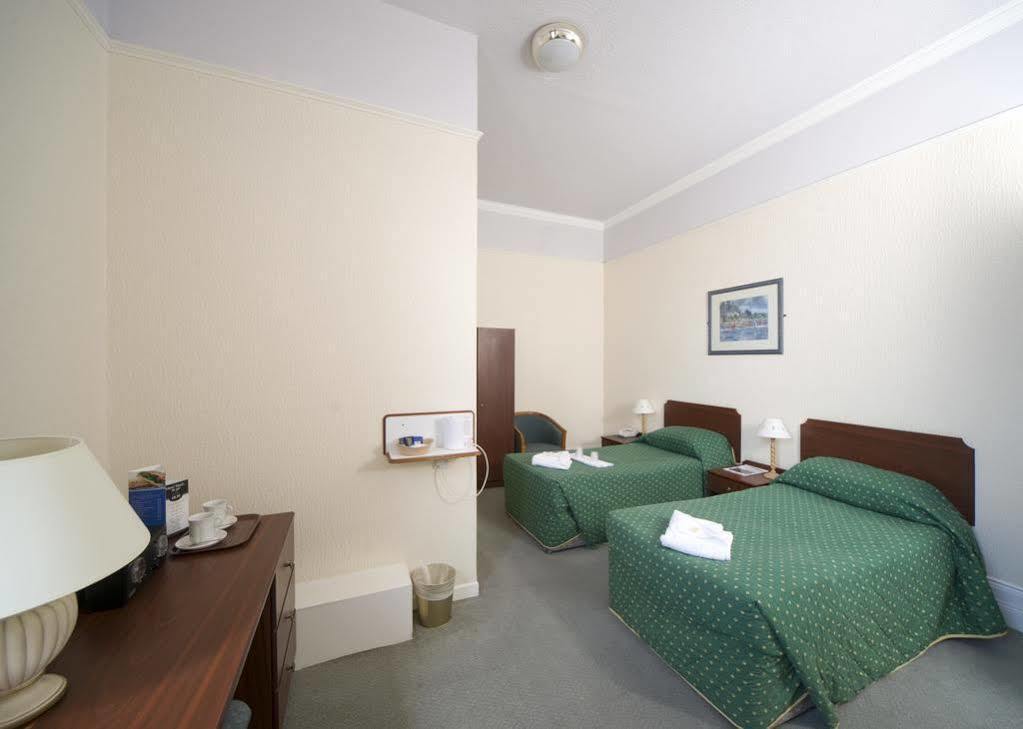 The Caledonian Hotel Форт-Уильям Экстерьер фото